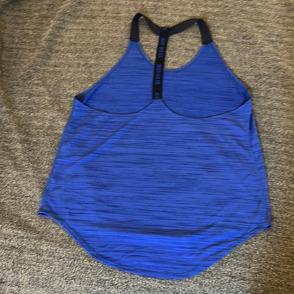 Nike Tank. Size L. Blue. Worn once. Perfect condition. - Picture 3 of 5